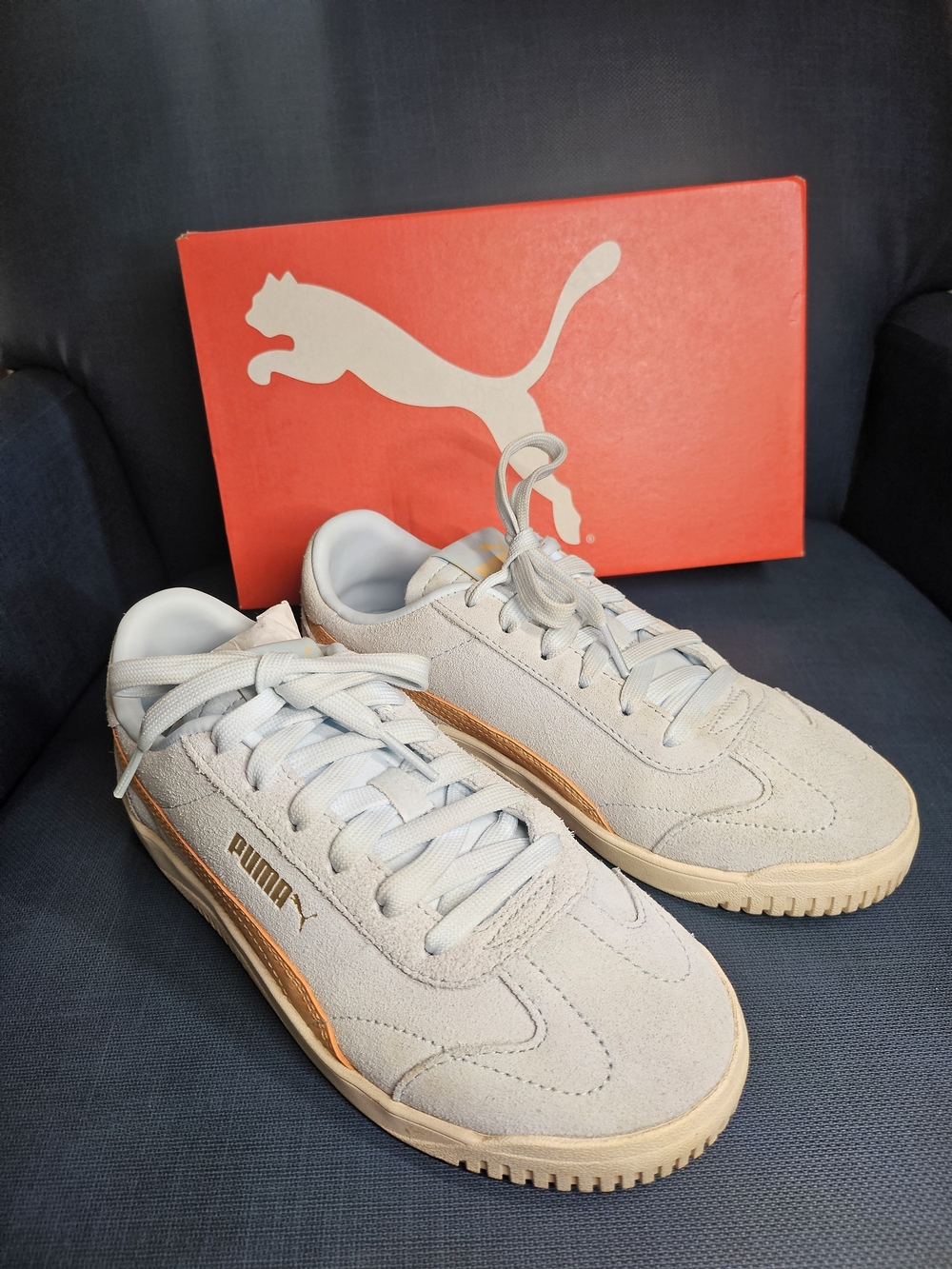 PUMA Suede Low Top Lace-Up Sneakers Tennis Shoes Running Sports Chic Retro Y2K